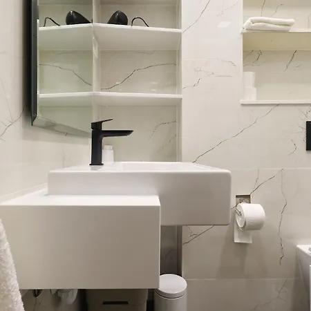 Luxe Verto Apartment *